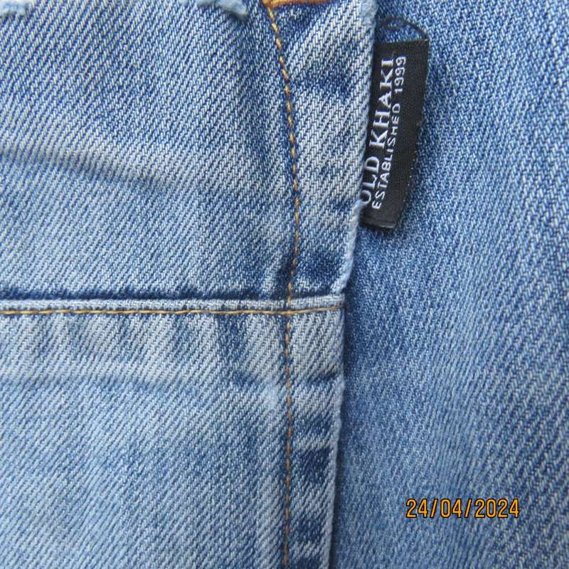 High quality OLD KHAKI distressed look Men`s jeans size 34. In 100% cotton. Very good cond.
