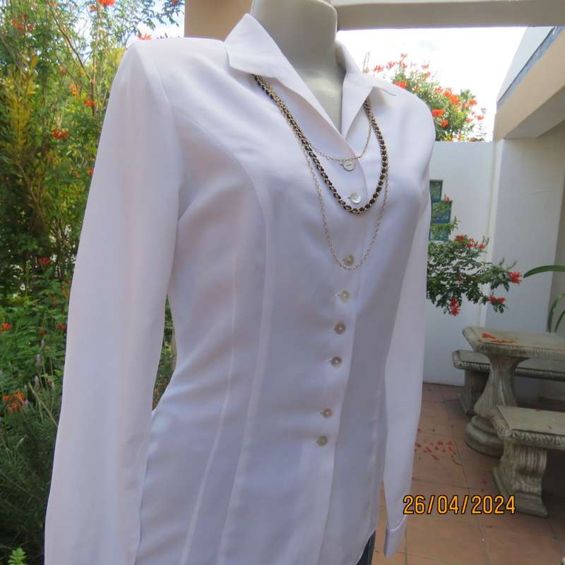 White tailored long cuffed sleeve button down polycotton top with open collar. By NEW ERA size 34