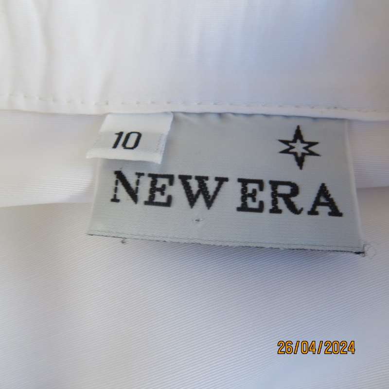 White tailored long cuffed sleeve button down polycotton top with open collar. By NEW ERA size 34