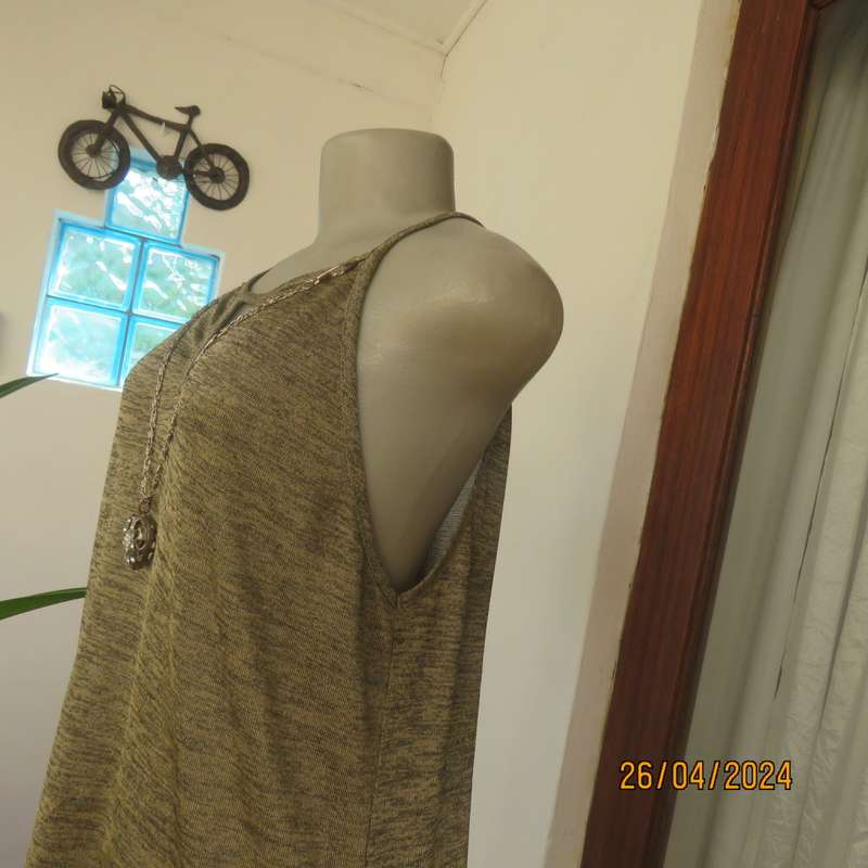 Glamour strappy top in mottled gold/black stretch soft polyester.With chain/pendant.Size 38 by KELSO