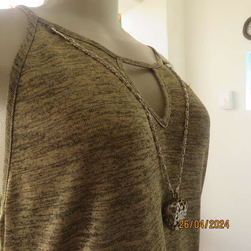 Glamour strappy top in mottled gold/black stretch soft polyester.With chain/pendant.Size 38 by KELSO