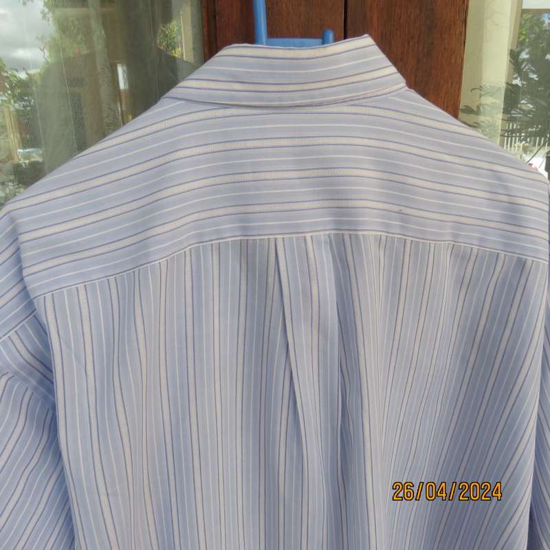 Classic short sleeve polycotton PRINGLE shirt in blue/white stripes. Size 4XL. One pocket. As new