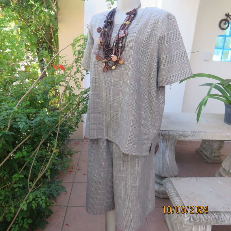Tartan cream/brown/blue check culotte pantskirt and short sleeve box style top. 44/20.Owner made