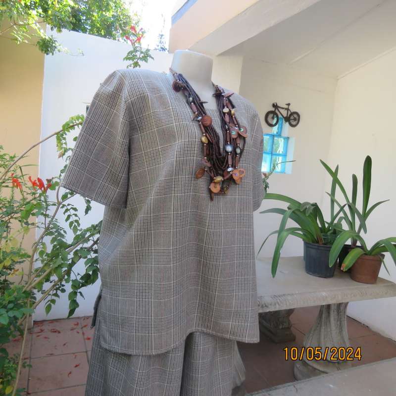 Tartan cream/brown/blue check culotte pantskirt and short sleeve box style top. 44/20.Owner made