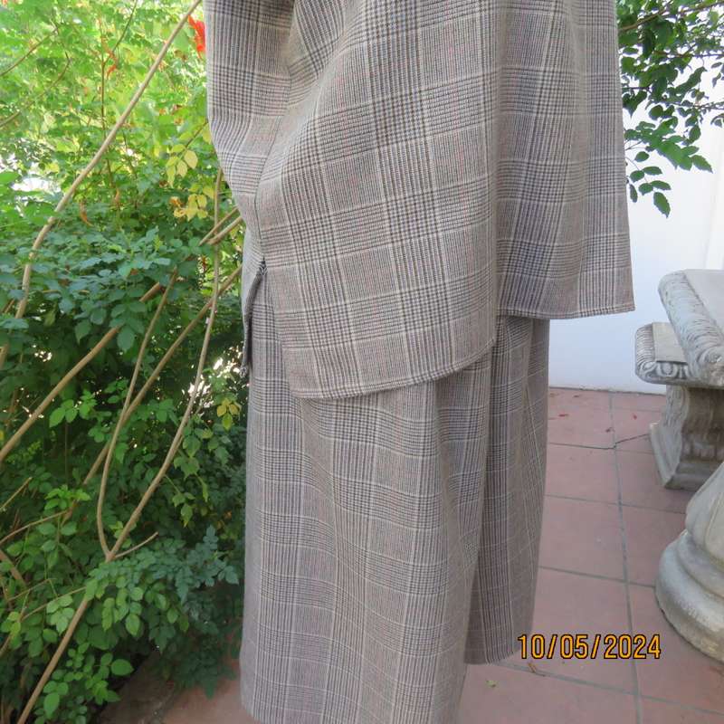 Tartan cream/brown/blue check culotte pantskirt and short sleeve box style top. 44/20.Owner made