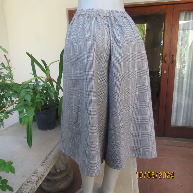Tartan cream/brown/blue check culotte pantskirt and short sleeve box style top. 44/20.Owner made