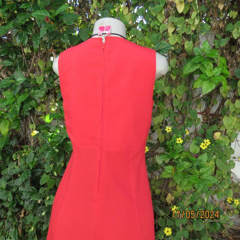 Plain red textured polycotton empire style sleeveless dress. Double fabric top. Size 36. Back zip.