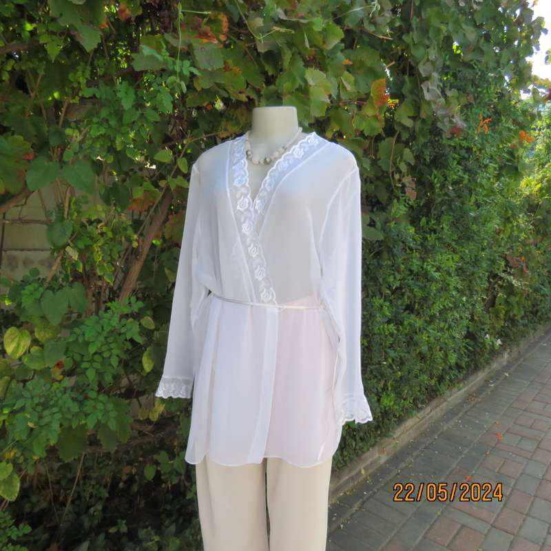 Ferminine sheer poly/nylon evening fold over jacket.Wear over your sexy nighty By FOSHINI size 36/38