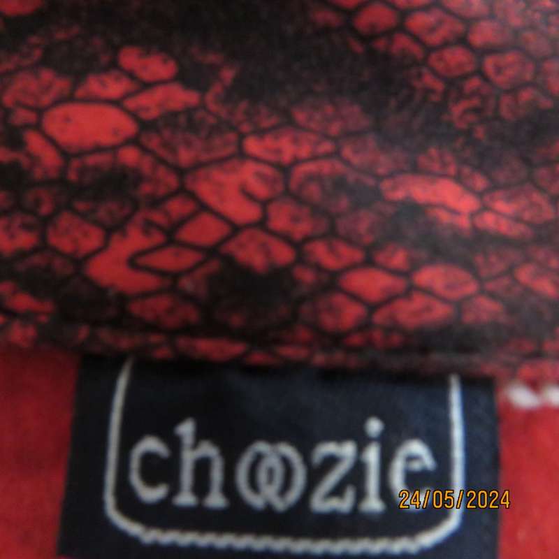 Charming red/black animal print slip over top with V neck and collar. By CHOOZIE size 38. As new.