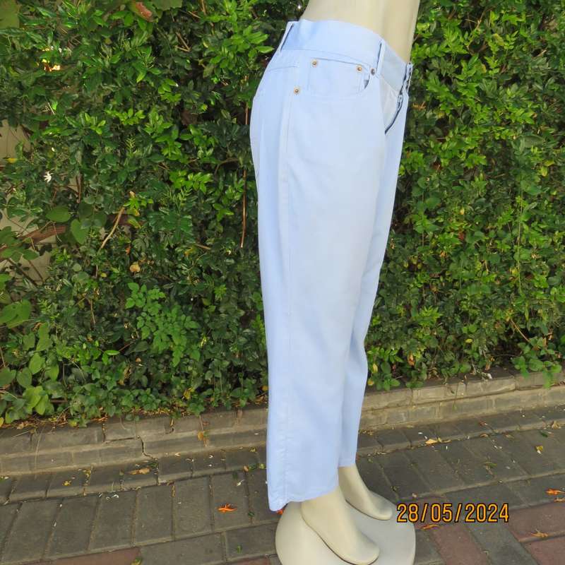 Casual sky blue 100% cotton ankle length pants size 38 by NETWORK. Pockets. Very good con