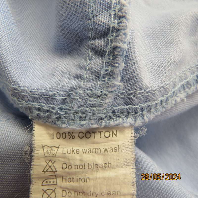 Casual sky blue 100% cotton ankle length pants size 38 by NETWORK. Pockets. Very good con