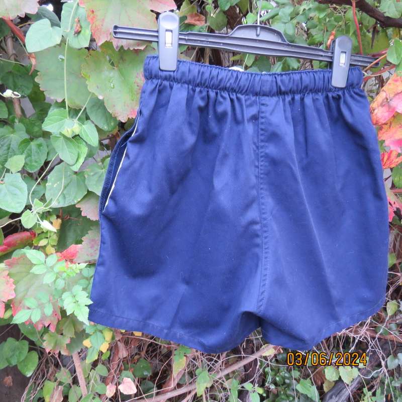 Boys STUDENT PRINCE navy school short with side pockets and drawstring/elastic waist.Size 30. As new