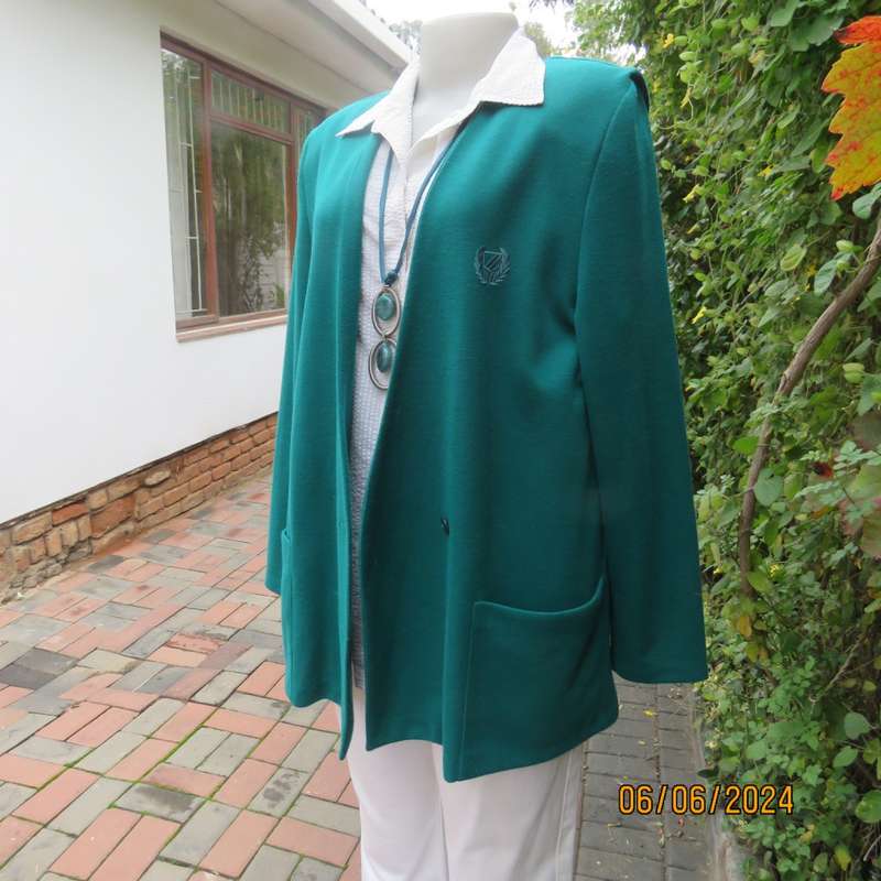 Smart, warm dark green jade polyester knit double breast collerless jacket by WOOLWORTHS size 42.