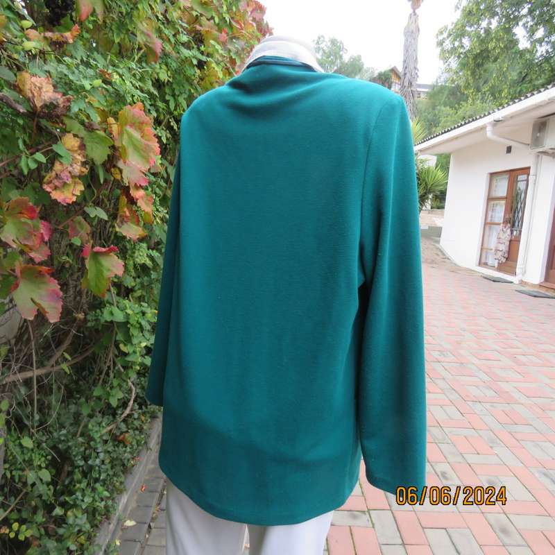Smart, warm dark green jade polyester knit double breast collerless jacket by WOOLWORTHS size 42.
