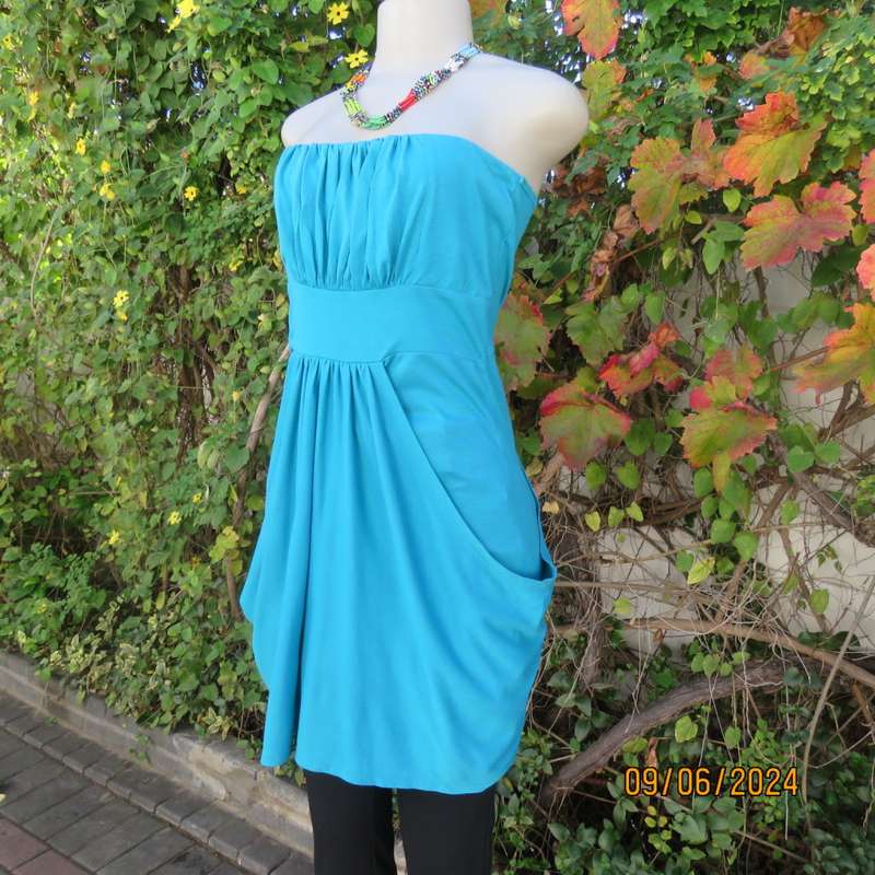 Sweet strapless unique mini dress/top in light jade cotton. Some stretch. Strapless.Size 33 by LEGIT