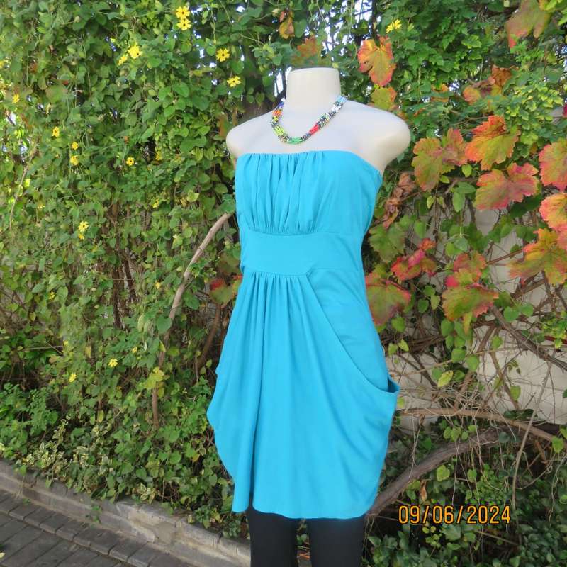 Sweet strapless unique mini dress/top in light jade cotton. Some stretch. Strapless.Size 33 by LEGIT
