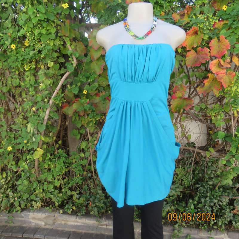 Sweet strapless unique mini dress/top in light jade cotton. Some stretch. Strapless.Size 33 by LEGIT