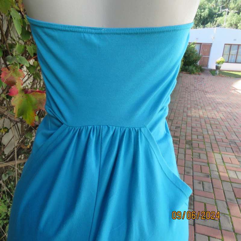 Sweet strapless unique mini dress/top in light jade cotton. Some stretch. Strapless.Size 33 by LEGIT
