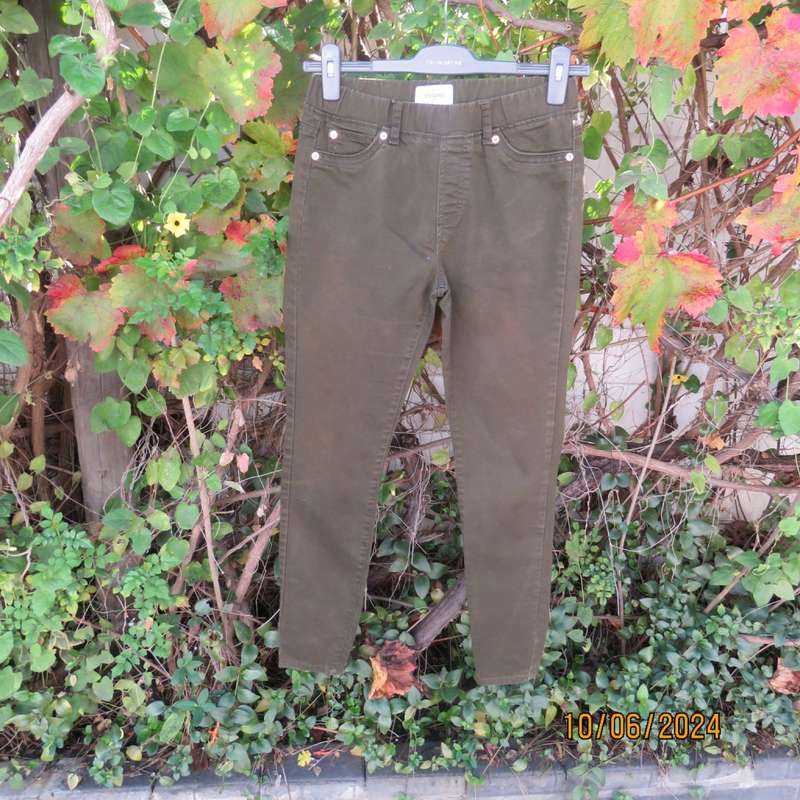 Juniper green jeggings in polycotton stretch by EXACT size 32. Back pockets. As new.