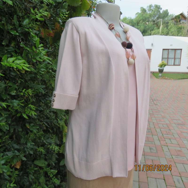 Timeless cotton knit rich cream short cuffed sleeve open front top/jacket. Size 36. As new