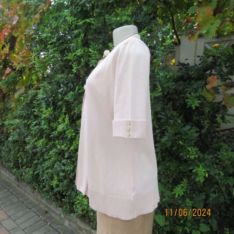 Timeless cotton knit rich cream short cuffed sleeve open front top/jacket. Size 36. As new
