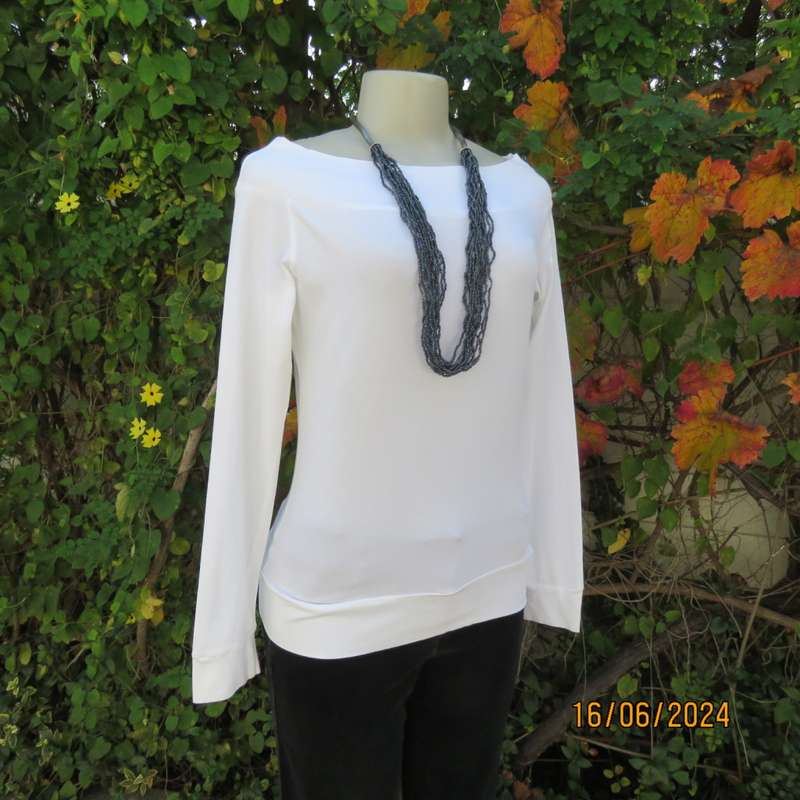 White stretch cotton long raglan sleeve top/scooped neckline/off the shoulder.By PLUR size 36.