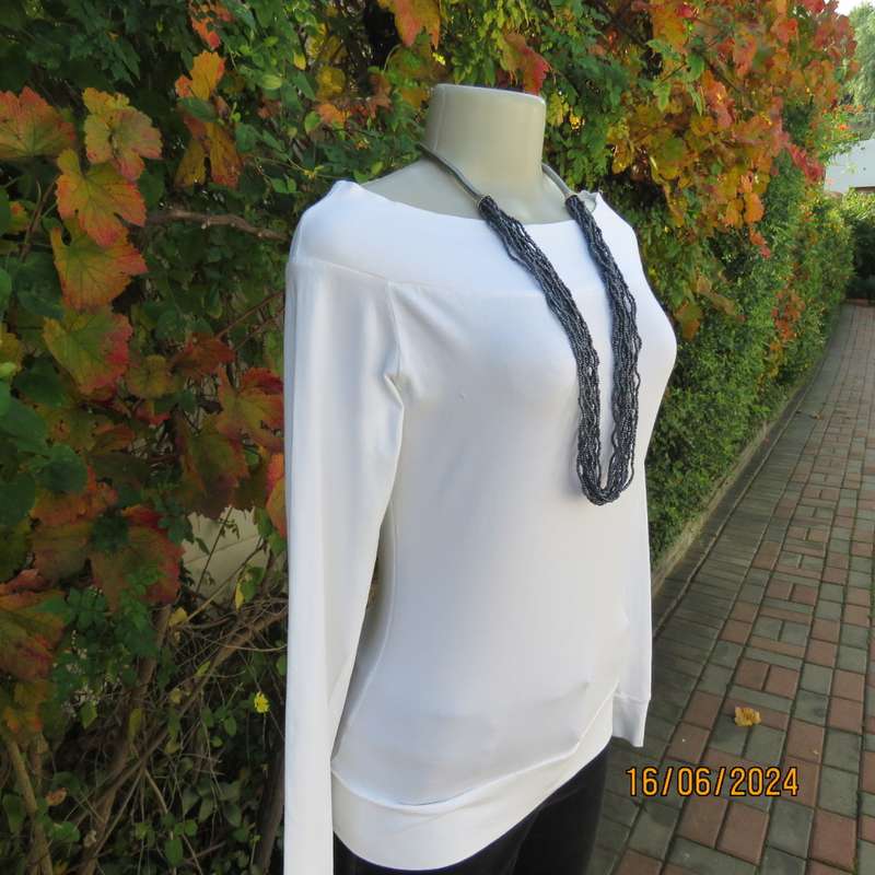 White stretch cotton long raglan sleeve top/scooped neckline/off the shoulder.By PLUR size 36.