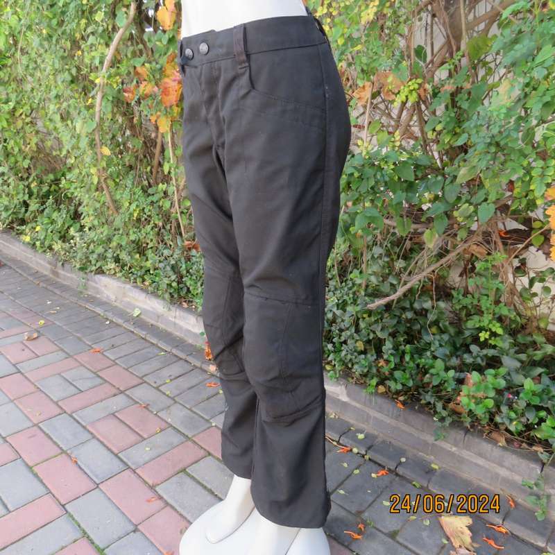 Ladies KULCHA adventure apparel black motorbike pants size 38. Padded knees. Brand new cond.