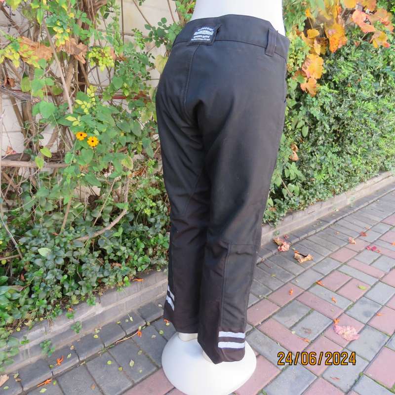 Ladies KULCHA adventure apparel black motorbike pants size 38. Padded knees. Brand new cond.
