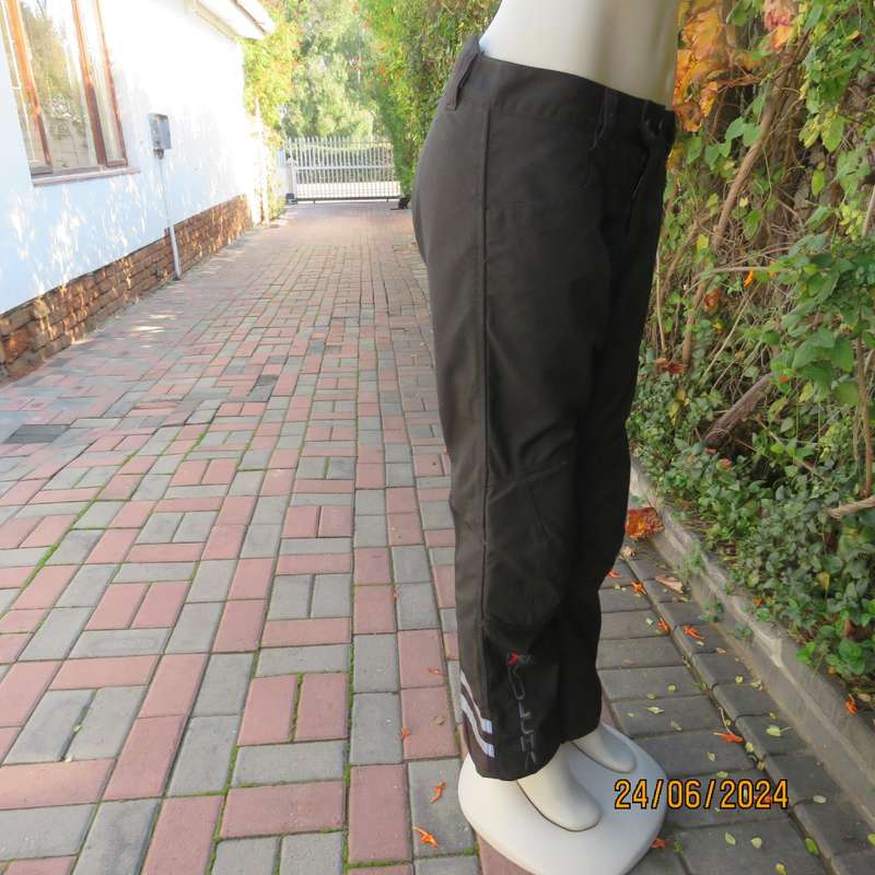 Ladies KULCHA adventure apparel black motorbike pants size 38. Padded knees. Brand new cond.