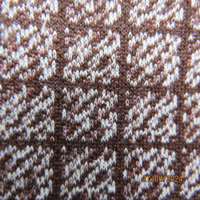 Crimplene vintage long sleeve brown/cream coat size 36 by SIMONE. Three button closure.Very good con