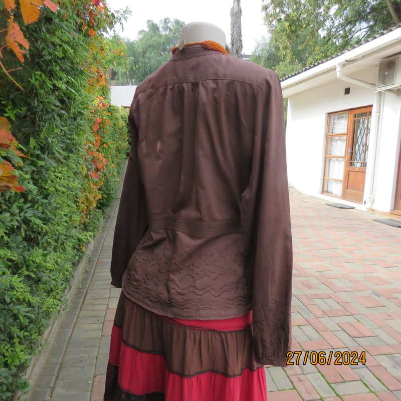 Attractive med brown fold over peplum long sleeve top by SPIRIT from IRELAND. Size 37.Embroidered.