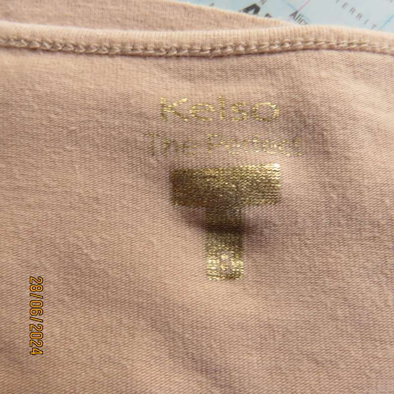 Chic little wheat colour capped sleeve T Shirt by KELSO size 32. In stretch cotton. Long length.