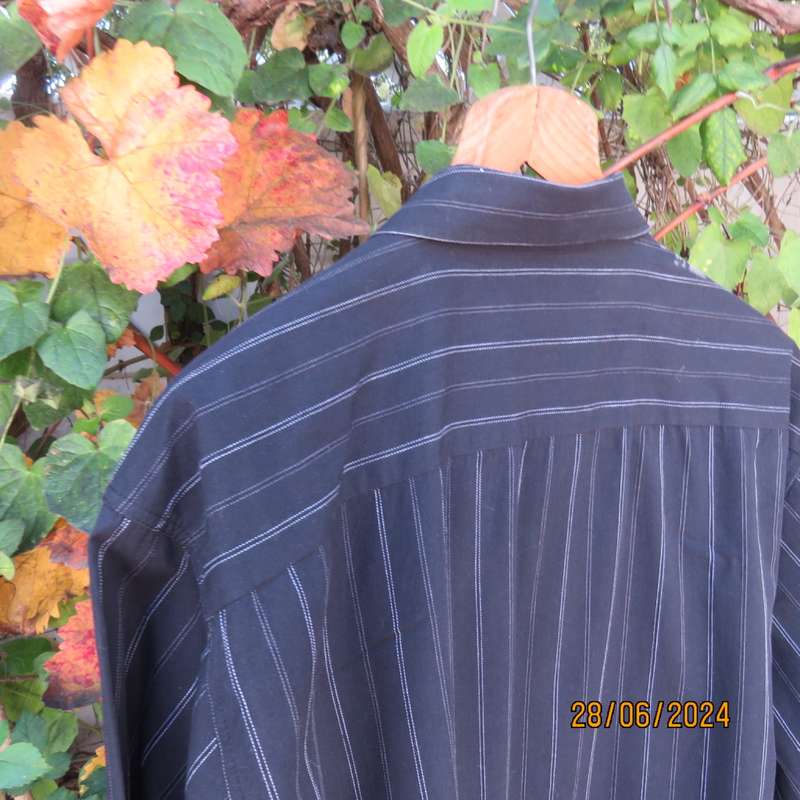 Men`s handsome black cotton shirt with white broken lines size XXL. By SIGNATURE.Neck 43/17cm