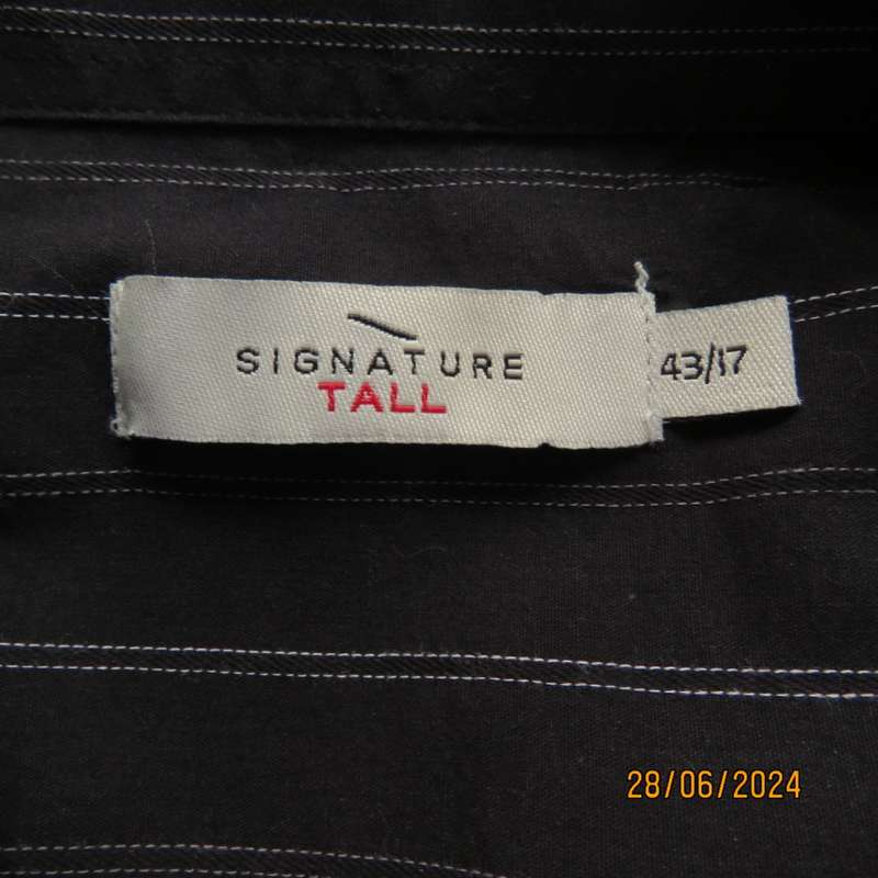 Men`s handsome black cotton shirt with white broken lines size XXL. By SIGNATURE.Neck 43/17cm