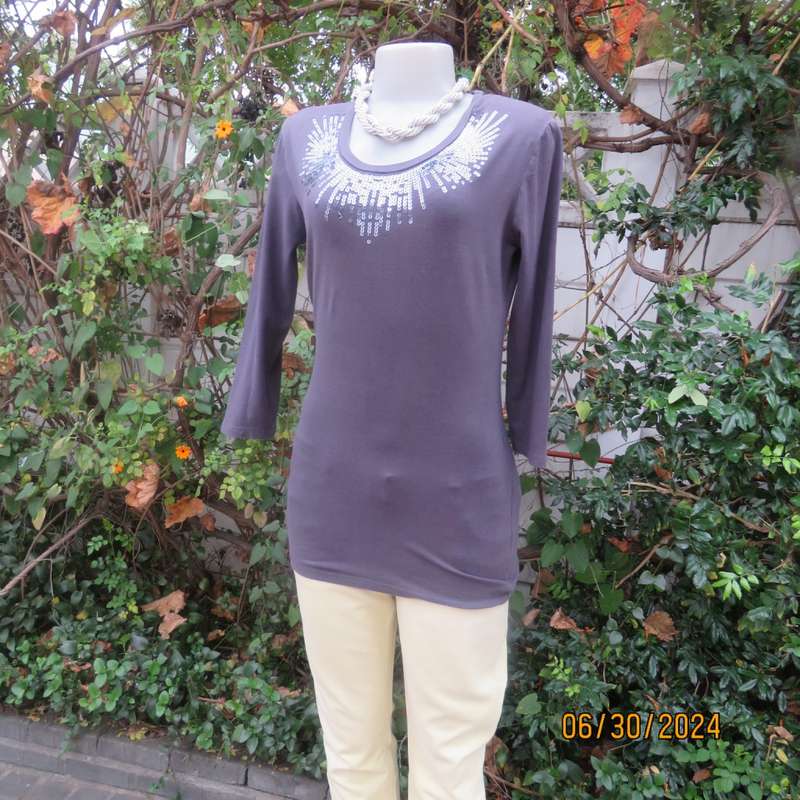 Fabulous long grey cotton stretch evening/day wear long sleeve top.Sequin decoration. By KELSO 34/36