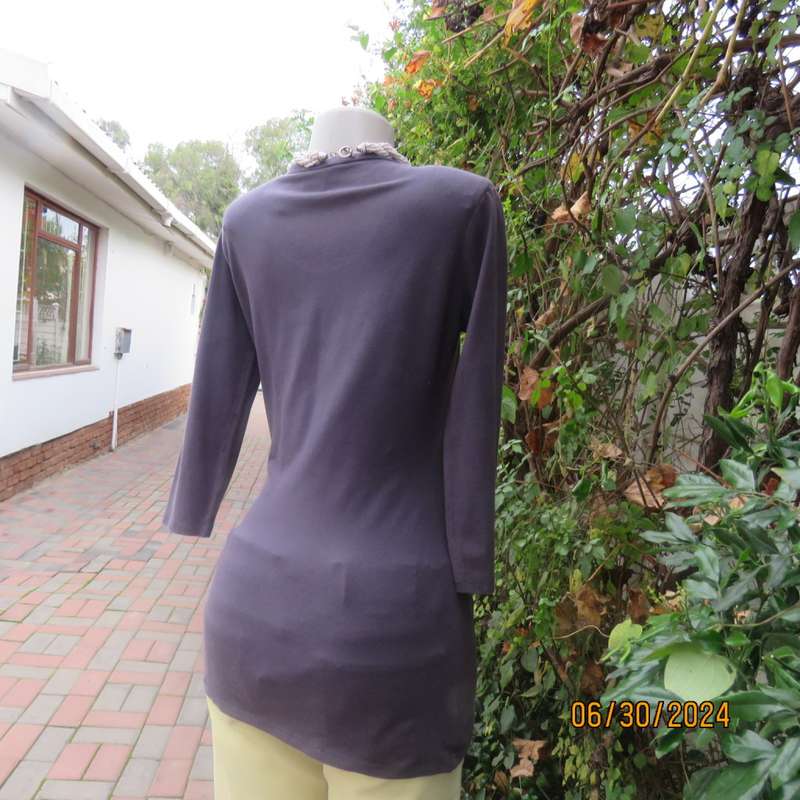 Fabulous long grey cotton stretch evening/day wear long sleeve top.Sequin decoration. By KELSO 34/36