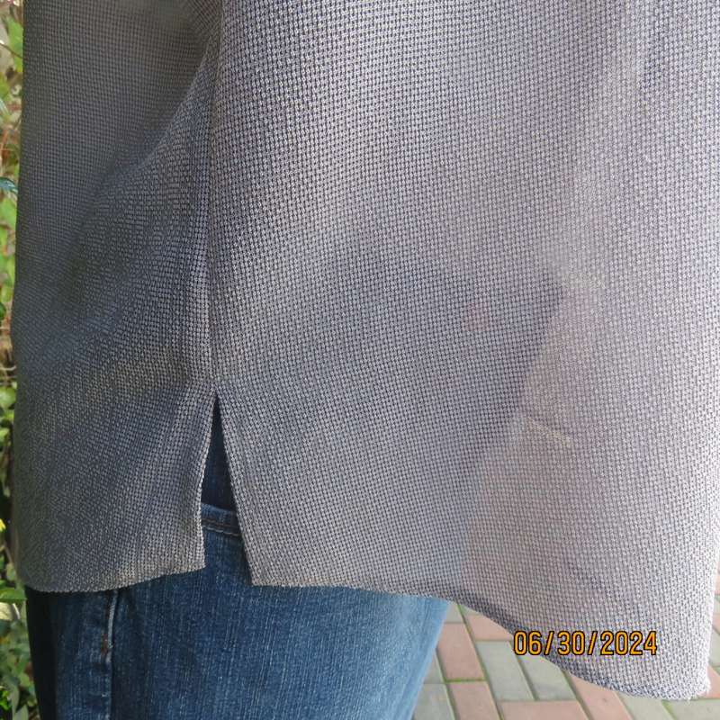 Luxury fine check textured polyester button down top in white/blue. By AREZZO 40. Lace decoration.