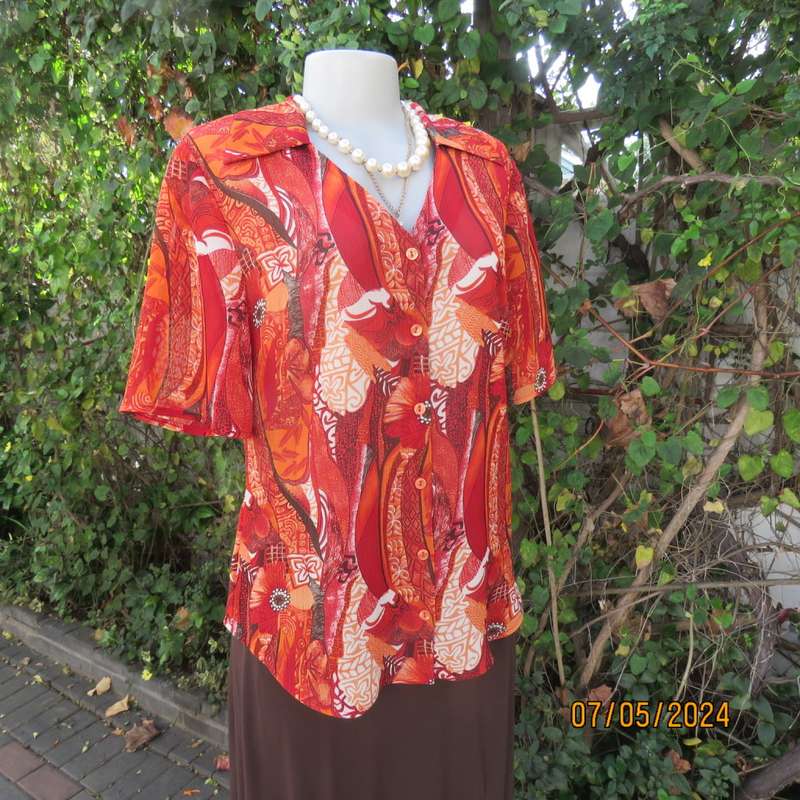 Make a statement in this autumn colour creased polyester CONTEMPO button down top size 36.