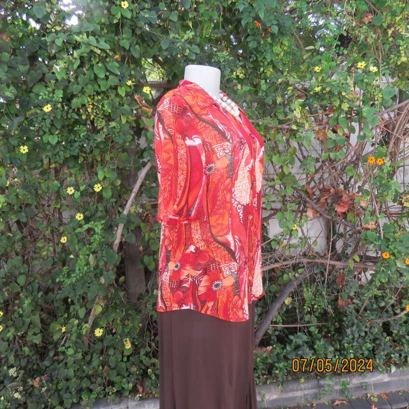 Make a statement in this autumn colour creased polyester CONTEMPO button down top size 36.