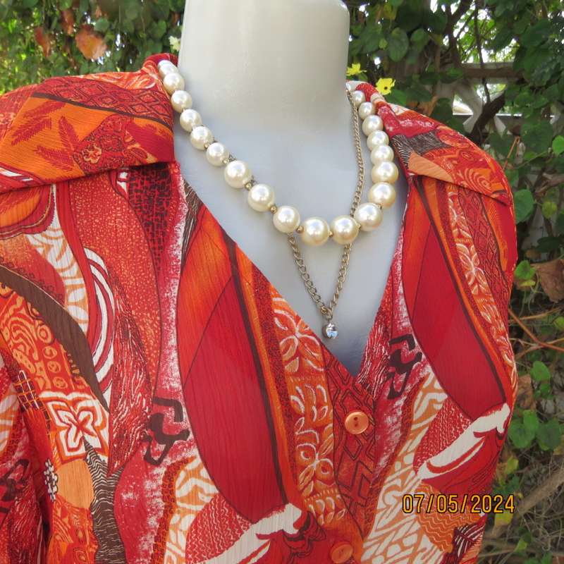 Make a statement in this autumn colour creased polyester CONTEMPO button down top size 36.
