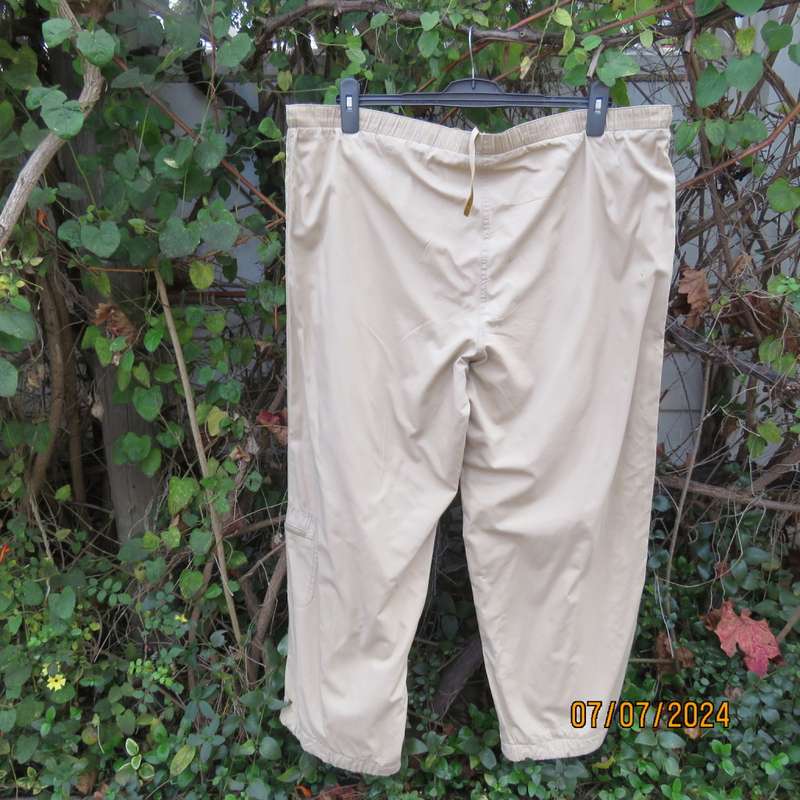 Fabulous wheat colour PENNY C casual cotton pants size 42.  With drawstring waist.Pockets. As new.
