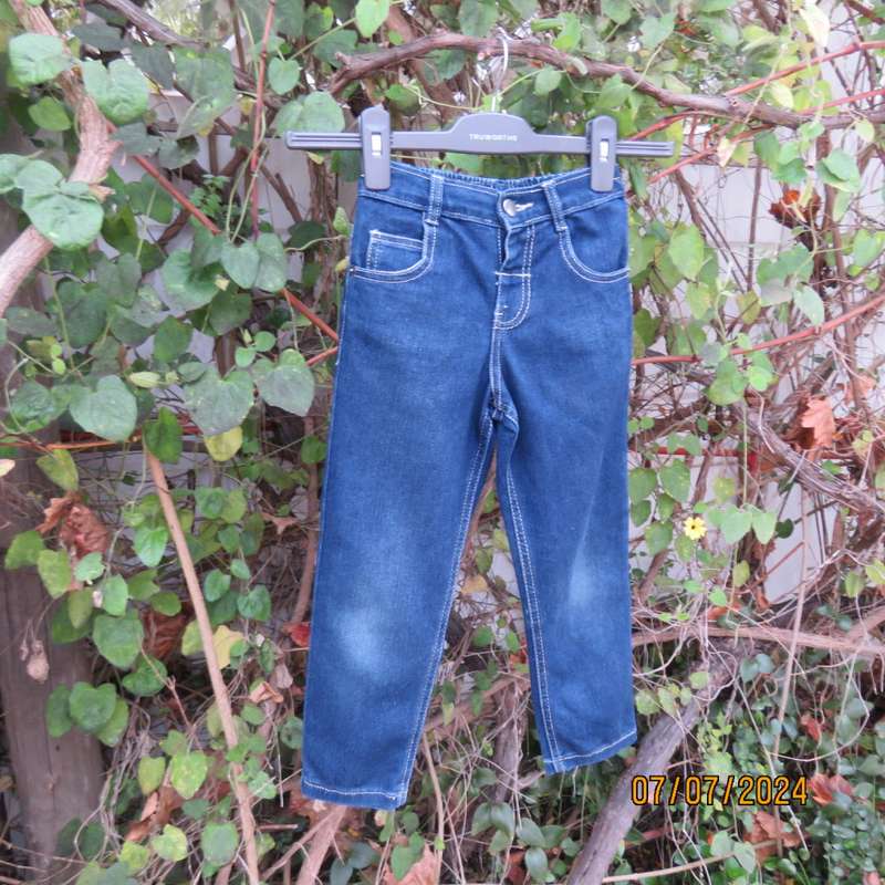 Cute denim blue jeans by DUDE for boys 5 to 6yrs old. Skinny legs.Polycotton stretch. As new.