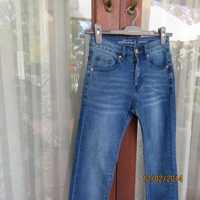 NEW FUSION blue denim skinny jeans size 28 to 30/6. Pockets back/front. Stretch polycotton.As new.