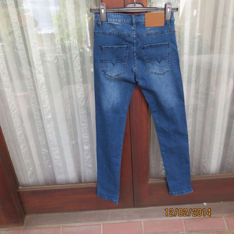 NEW FUSION blue denim skinny jeans size 28 to 30/6. Pockets back/front. Stretch polycotton.As new.