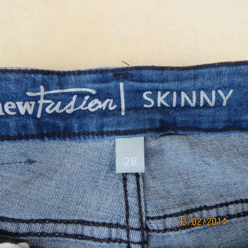 NEW FUSION blue denim skinny jeans size 28 to 30/6. Pockets back/front. Stretch polycotton.As new.