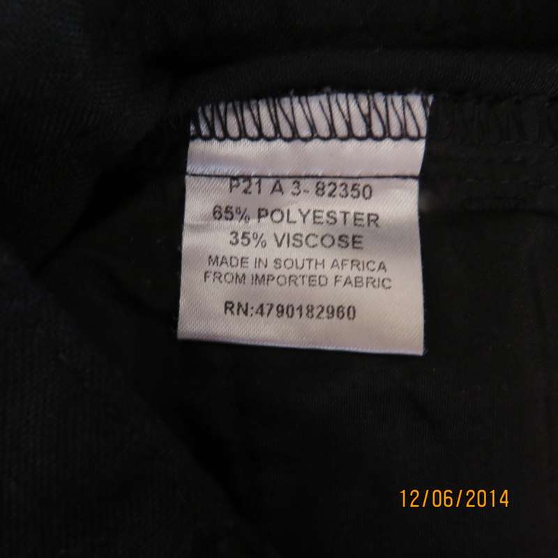 Men's smart light weight black poly/viscose pants in size 32 by ENZO MUNARI. Brand new condition.