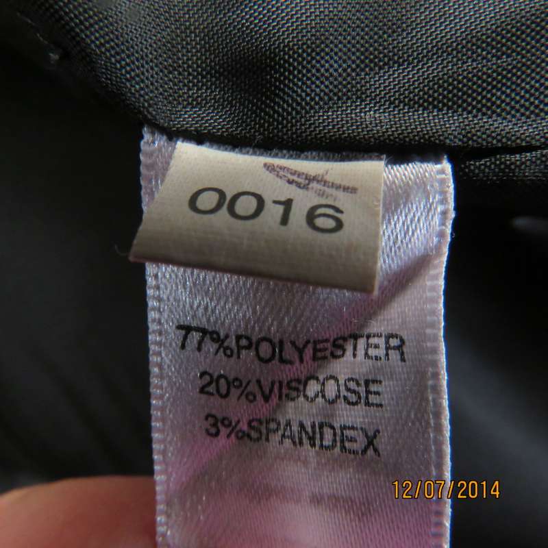 Elegant black sleeveless lined jacket.Three button closure/open collar. Size 38 by OASIS. New cond