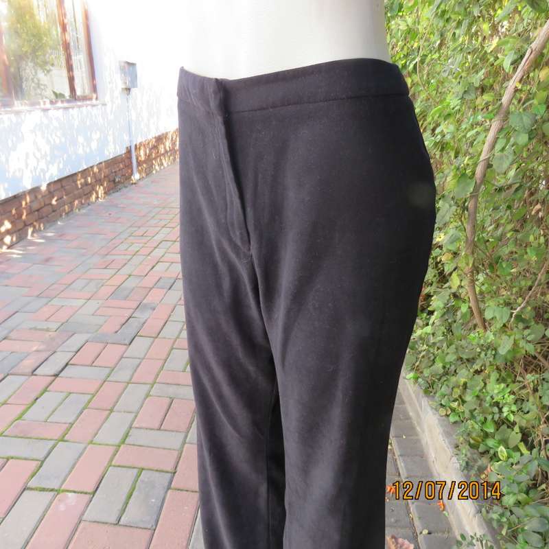 Warm stretch polyester/suede look bootcut black pants size 40 by KELSO. New condition.
