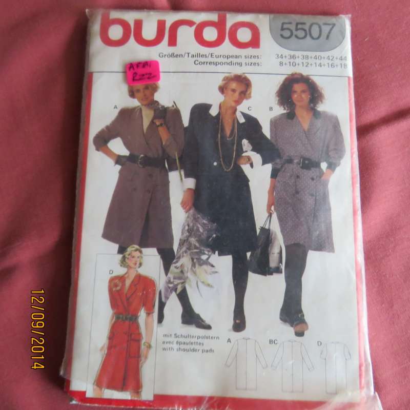 Sewing pattern by BURDA for coatdress size 34 to 44.  In new condition. Pattern no 5507